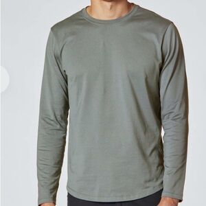 Cuts Crew Curve Long Sleeve T-shirt